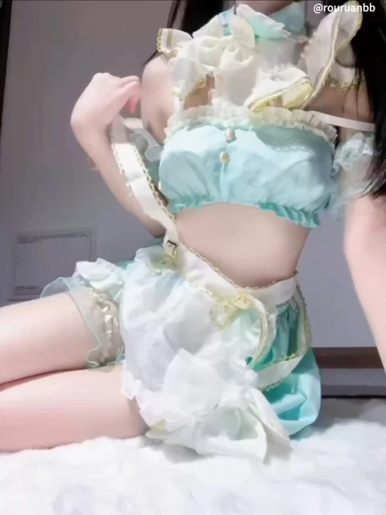 图片[1]-苹果+安卓+电脑【视频 福利姬】萝莉双马尾薄荷绿女仆洛丽塔 在家里拿着跳蛋紫薇【58M】-大壮游戏