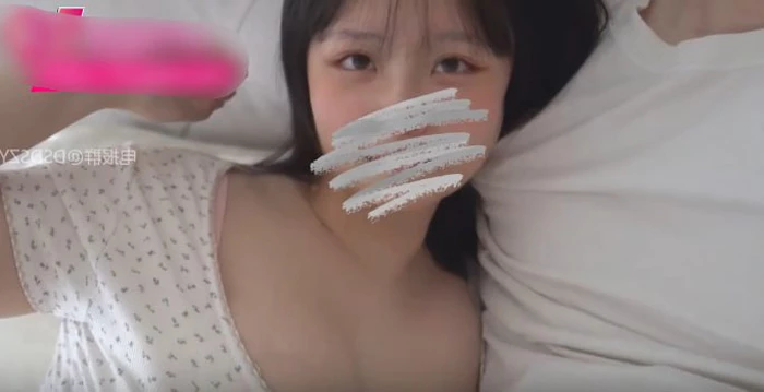 苹果+安卓+电脑【视频 福利姬】日本极品女网黄 SakuJ 脱光全身衣服任由男友抽插【1.36G】-大壮游戏